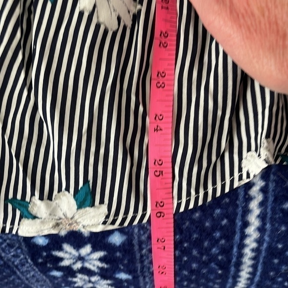 Hem & Thread NWT Women’s Striped Floral Top, Size Large - Picture 7 of 9